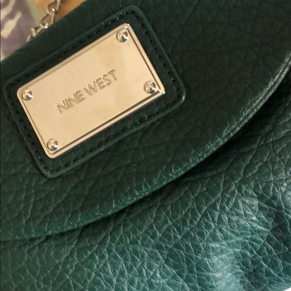 Nine West hunter green crossbody - Picture 2 of 3